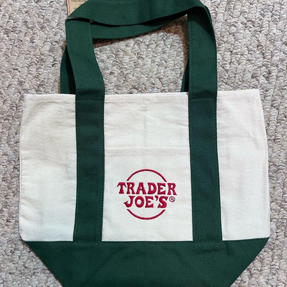 NEW Trader Joe’s Mini Tote Bag SET of Four- Viral Limited Edition- Almost Gone!! - Picture 5 of 12